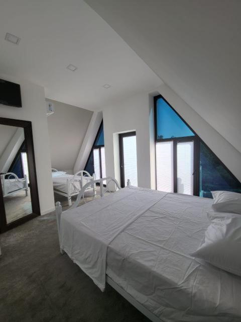 Viva Hotel Gabala With Sauna, Pool, Waterfall And Fireplace Esterno foto